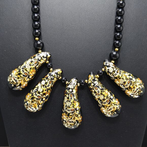 Vintage Japan Hand Painted Porcelain Necklace, Lucite Beads, 1950s - Picture 10 of 10